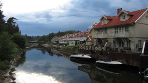Str�mstad, N�tholm