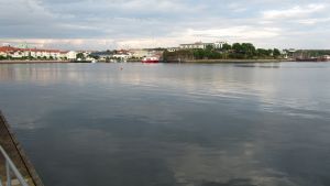 Str�mstad, N�tholm