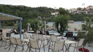 Hotel Alexander, Gerakari