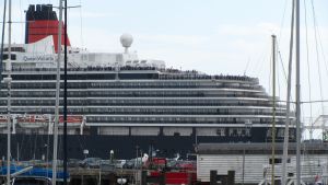 Southampton, Auslauf der Queen Victoria.